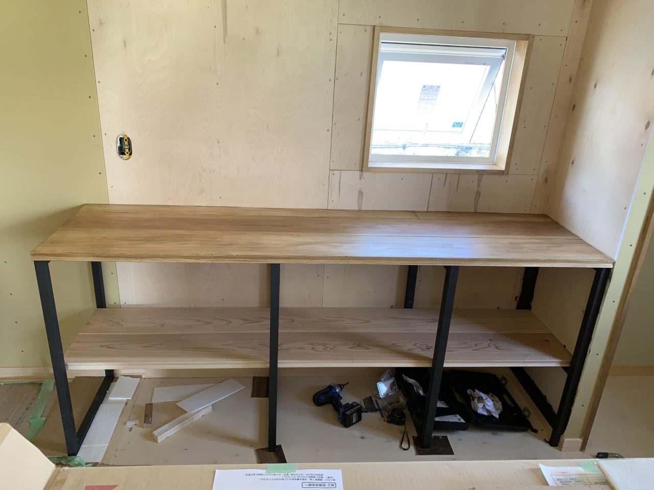 キッチンカップボード作成中