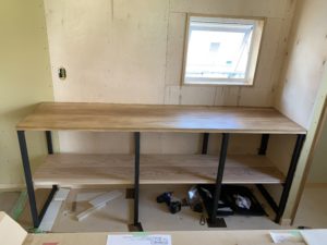 キッチンカップボード作成中