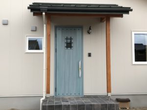 玄関ドア